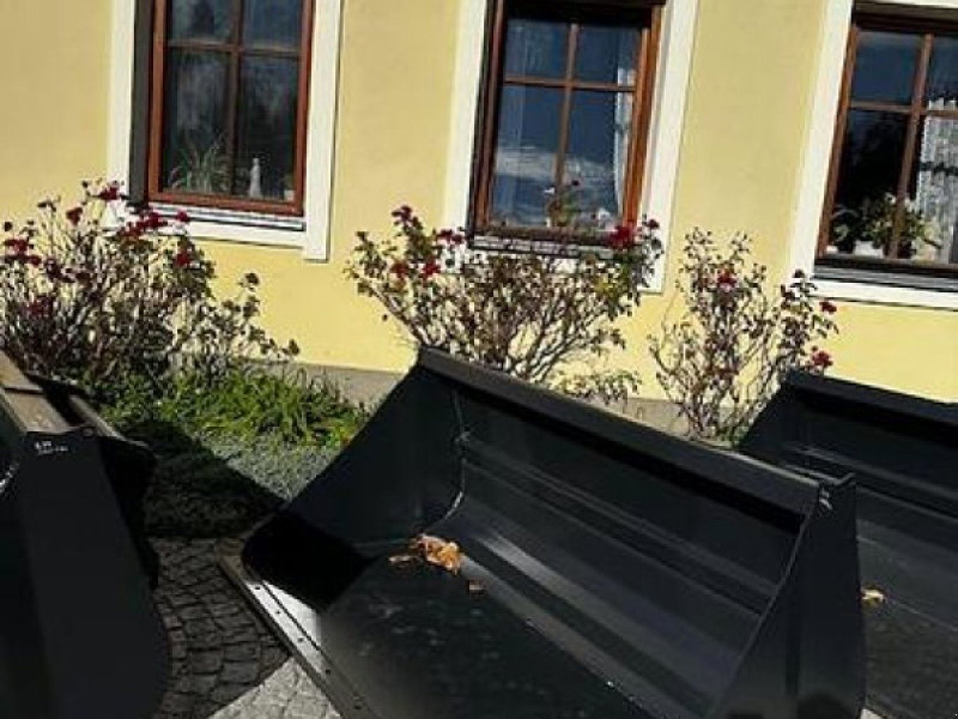 Big Dutchman Schwergutschaufel SUN 200 cm mit Merlo Aufnahme Big Dutchman Schwergutschaufel SUN 200 cm mit Merlo Aufnahme