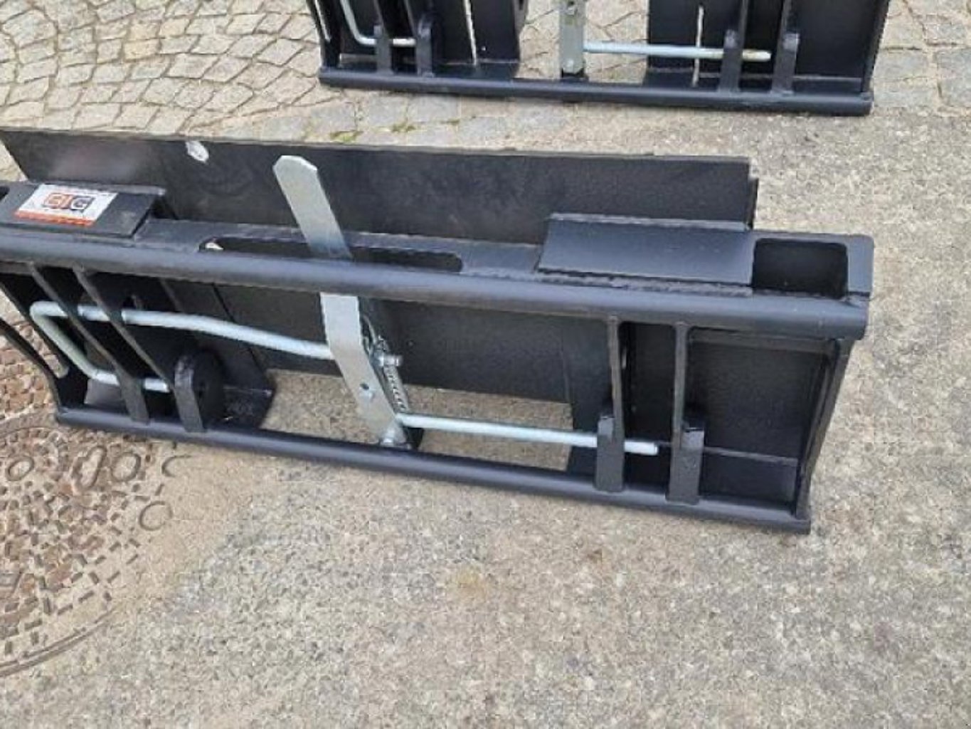 Big Dutchman Bobcat 90 cm Adapter mit Euro Aufnahme Big Dutchman Bobcat 90 cm Adapter mit Euro Aufnahme