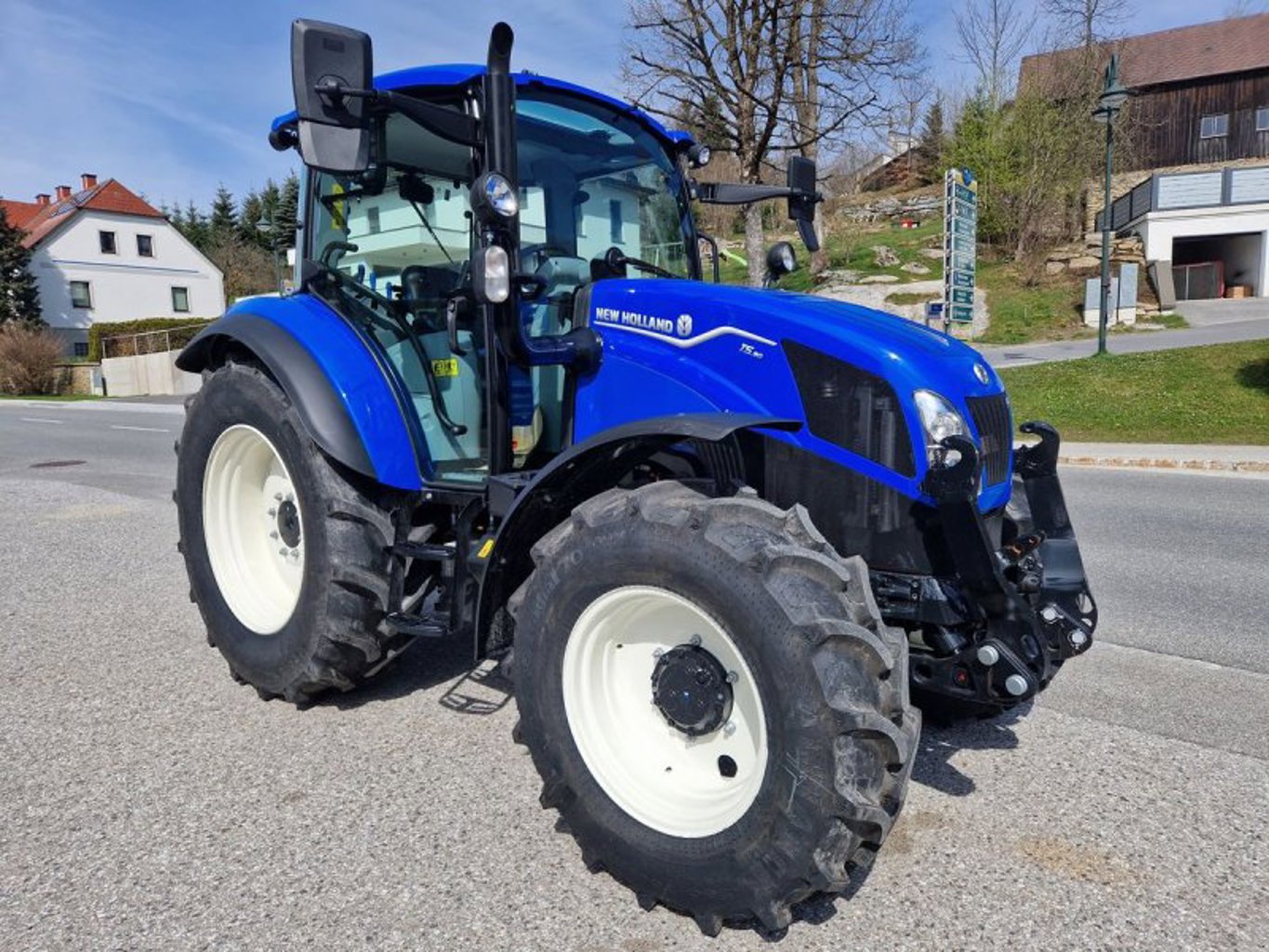 New Holland T 5.90 DC New Holland T 5.90 DC