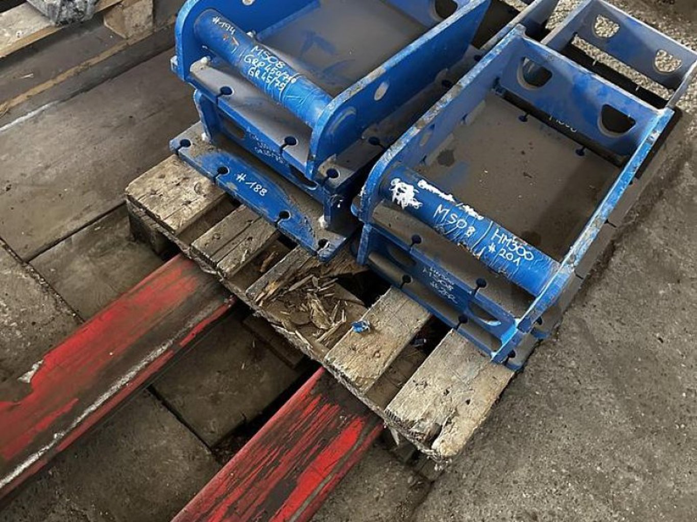 Big Dutchman Anbauplatte mit MS08 Aufnahme Big Dutchman Anbauplatte mit MS08 Aufnahme