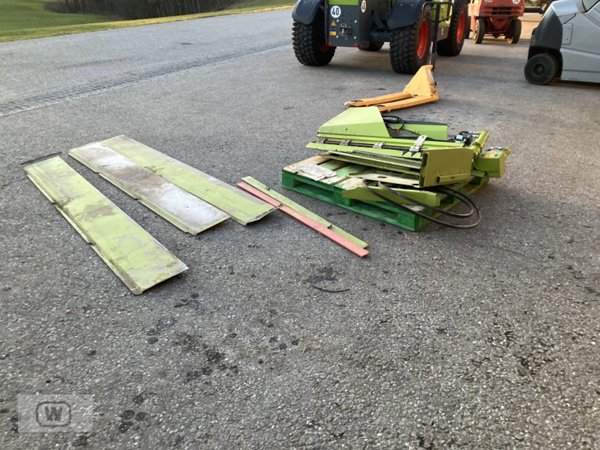 CLAAS Rapsmesser mit Einlegeblechen zuV900  Typ 716