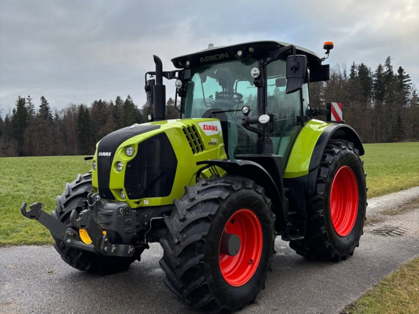 CLAAS Arion 550 Cmatic CLAAS Arion 550 Cmatic