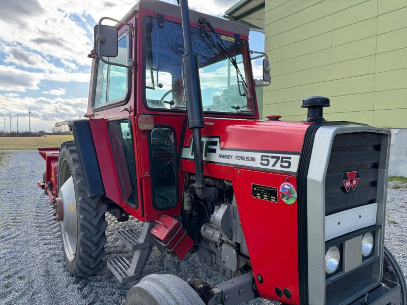Massey Ferguson 575 Massey Ferguson 575