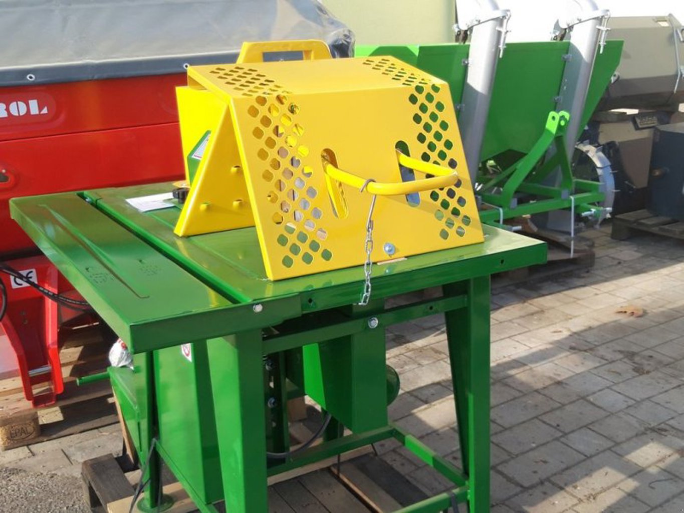 Sonstige Rolltischkreissäge R 400 Sonstige Rolltischkreissäge R 400