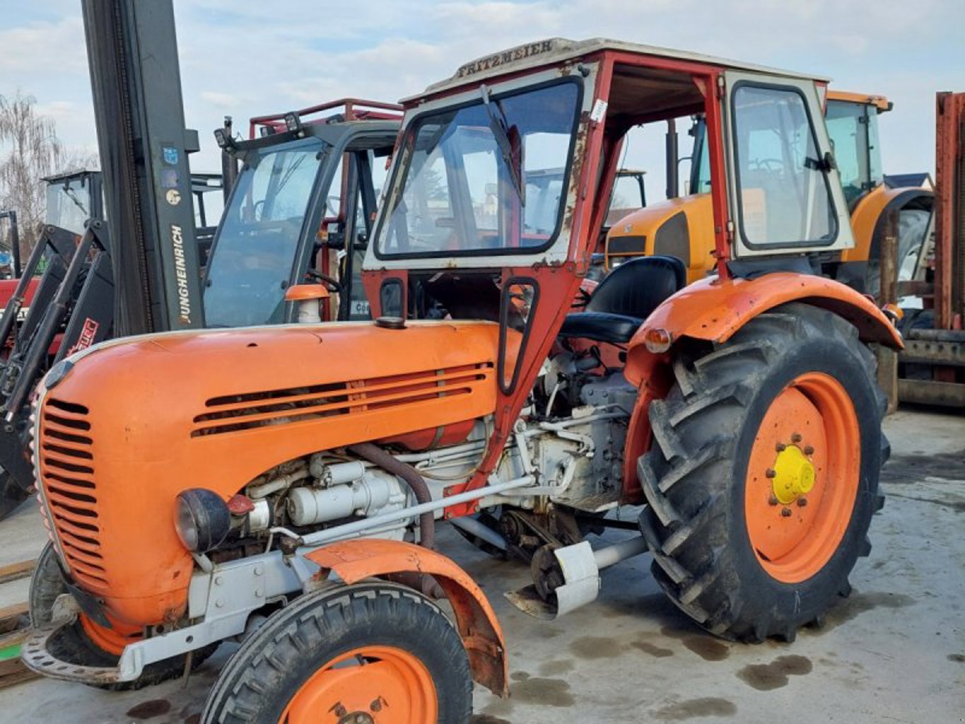 Traktor Steyr 190, Verdeck, Typenschein 12514 . Traktor Steyr 190, Verdeck, Typenschein 12514 .