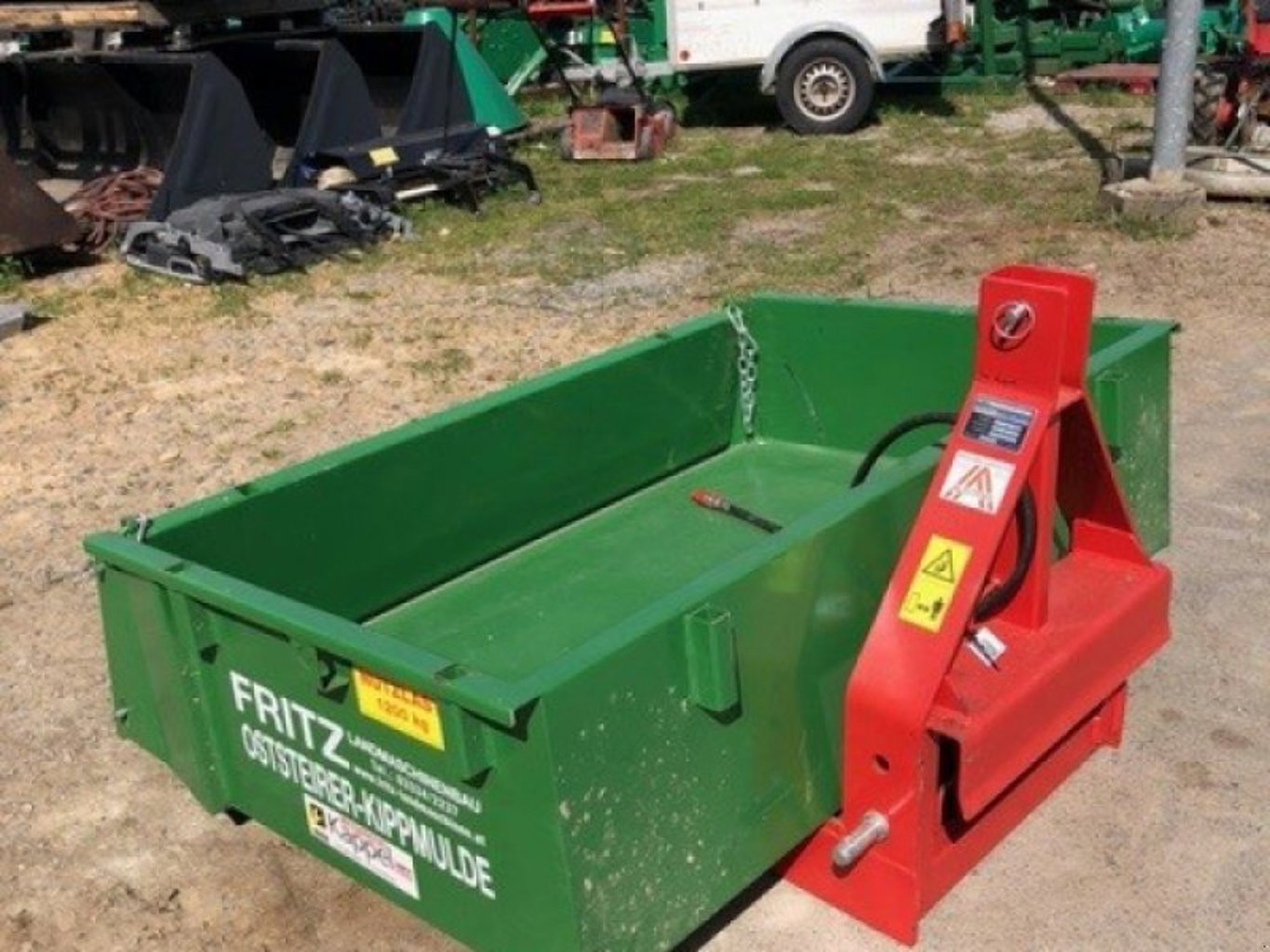 Kippmulde Fritz 1,60m, einfachwirkend 12556 . Kippmulde Fritz 1,60m, einfachwirkend 12556 .