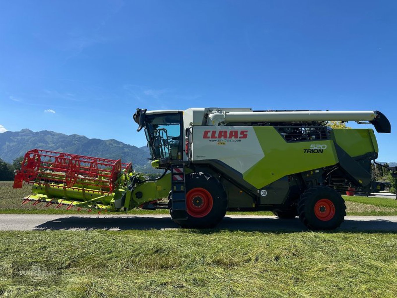 CLAAS Trion 520 Mega Austattung *New* Schneidwerk Optional CLAAS Trion 520 Mega Austattung *New* Schneidwerk Optional