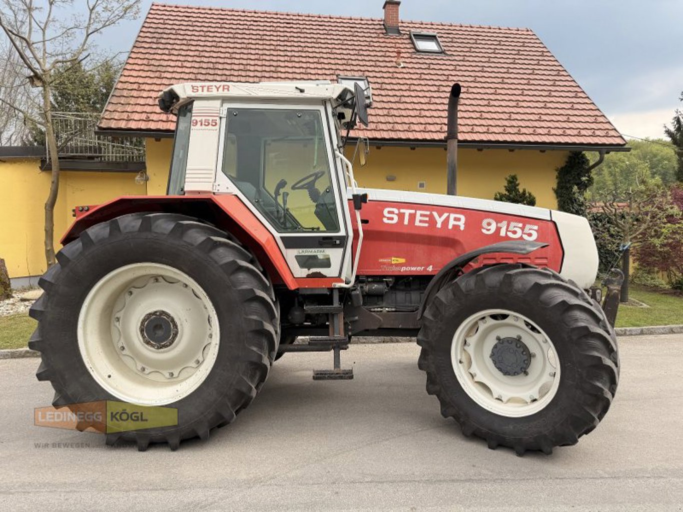 Steyr 9155AT Steyr 9155AT