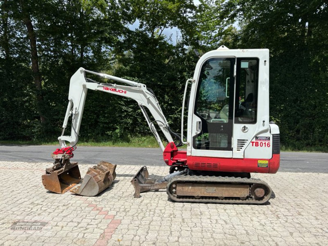 Takeuchi TB 016 Takeuchi TB 016